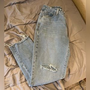 SHEIN Acid Wash Raw Hem Mom Jean Size Medium (6)